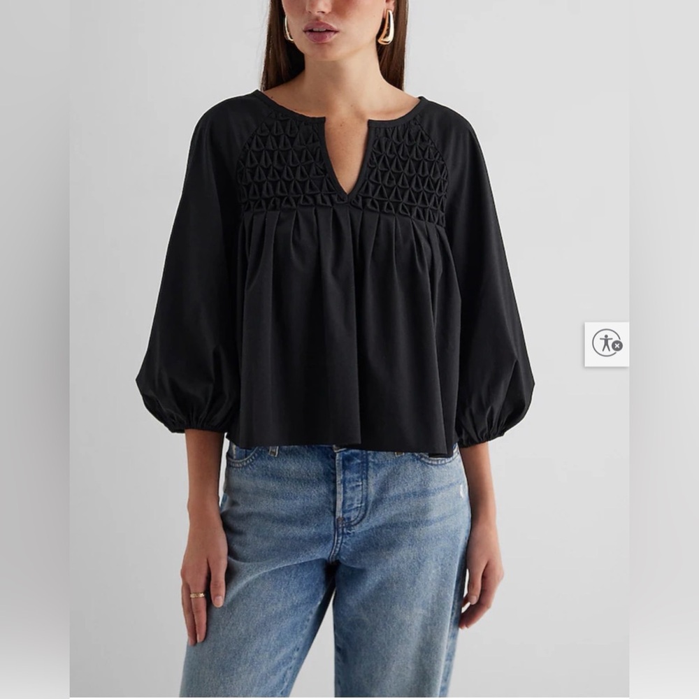 Express Poplin Textured Pleated V-Neck Balloon Sleeve Top